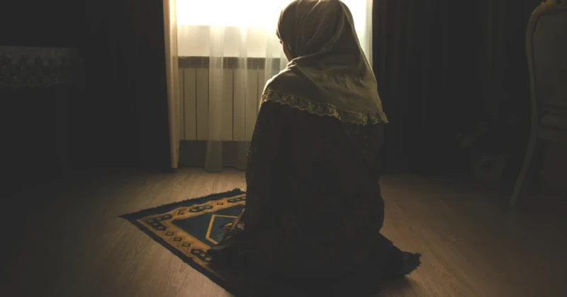 Kadir Gecesi Namazı: Kaç Rekat ve Niyet Nasıl Yapılır?